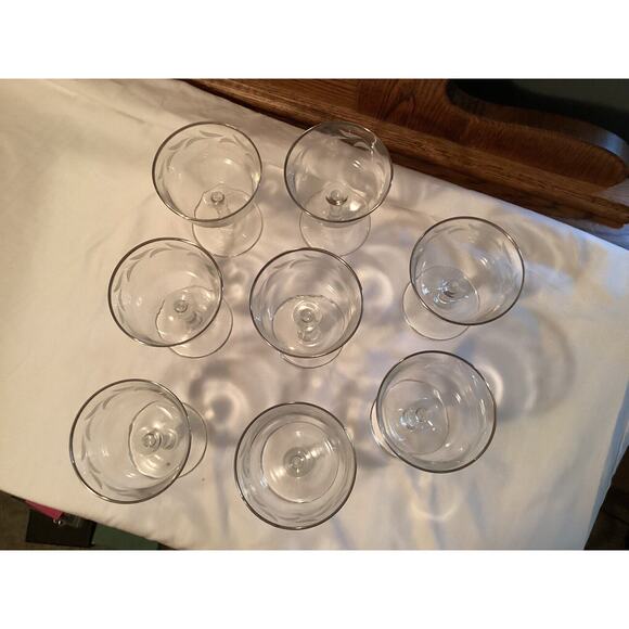 Vintage MCM Set Of 8 Libby Silver Leaf Frosted Cocktail/Champagne Glasses - Picture 2 of 5